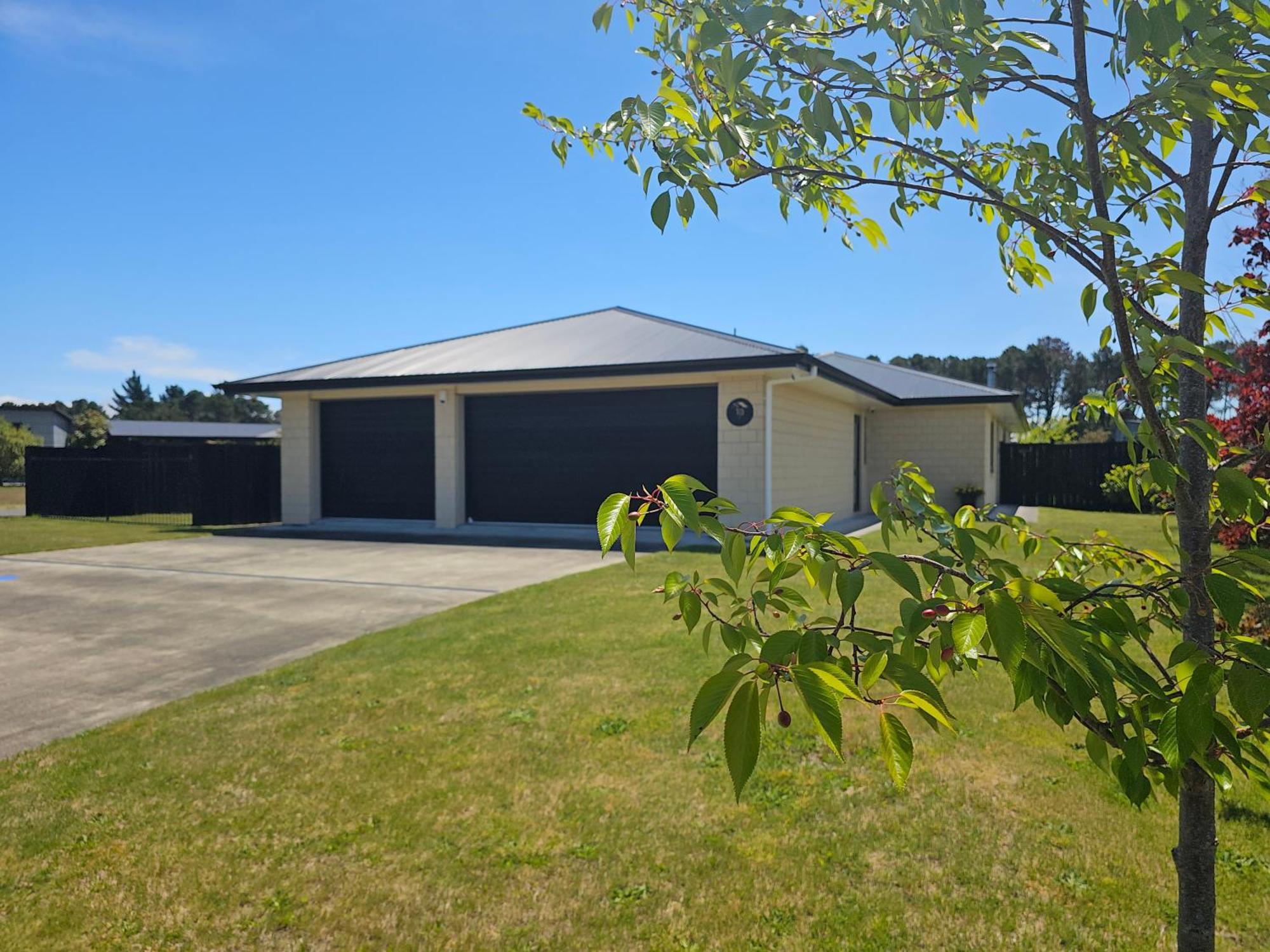 10 @ Wai Matangi Villa Turangi Bagian luar foto